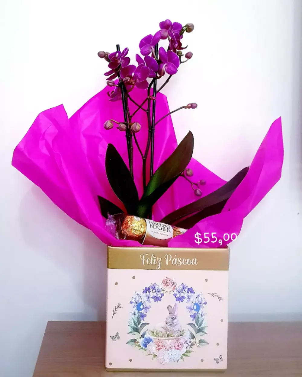 Orquídea em embalagem para presente